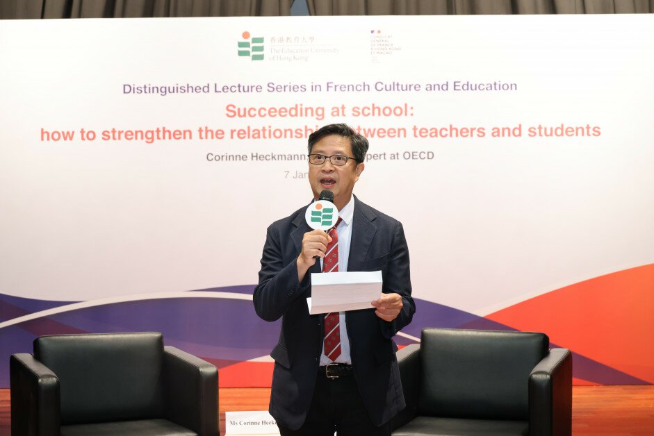 EdUHK Associate Vice President (Research), Professor Ken Yung Kin-lam, delivers his welcome remarks  