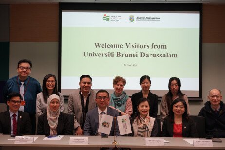 The UBD delegation with EdUHK academic staff