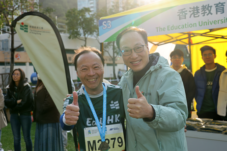 EdUHK Acting President Professor Chetwyn Chan Che-hin (right) , Vice President (Administration) Dr Tom Fong Wing-ho (left)