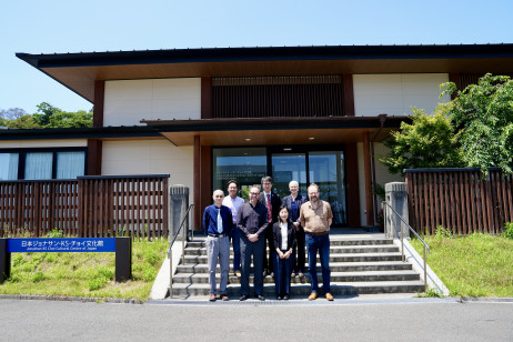 教大代表团到访九州大学