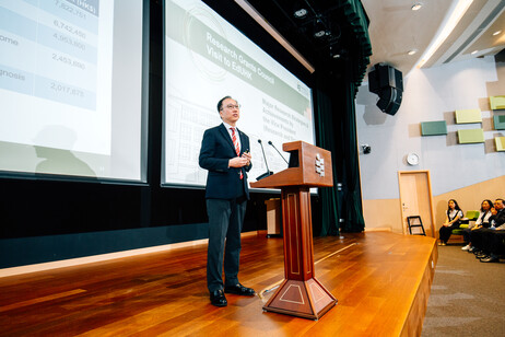 The Vice President (Research and Development), Professor Chetwyn Chan Che-hin, shares about the University’s major research strategies and achievements with RGC members