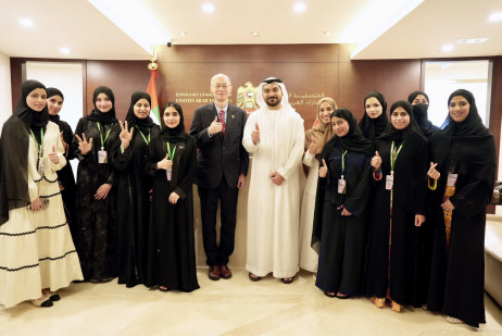 EdUHK Associate Vice President (Internationalisation), Professor Lo Sing-kai (sixth from the left), visits the Consulate General of the UAE in Hong Kong