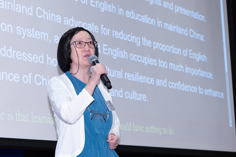 Professor Agnes He Weiyun, Professor of Applied Linguistics at Stony Brook University, who delivered a keynote speech at the conference 