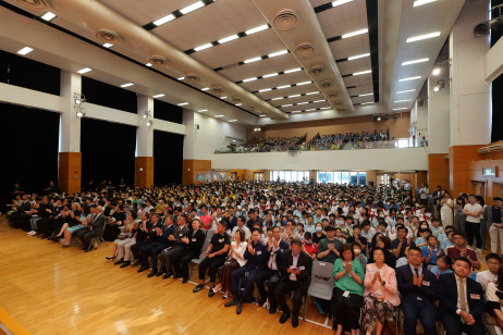 教大參與新界校長會舉辦的「AI領航新科技．文化傳承創未來」20周年慶祝活動，與全港39間中小學的2,180名學生一同刷新了「最多人參與的單場人工智能素養學習活動」的世界紀錄