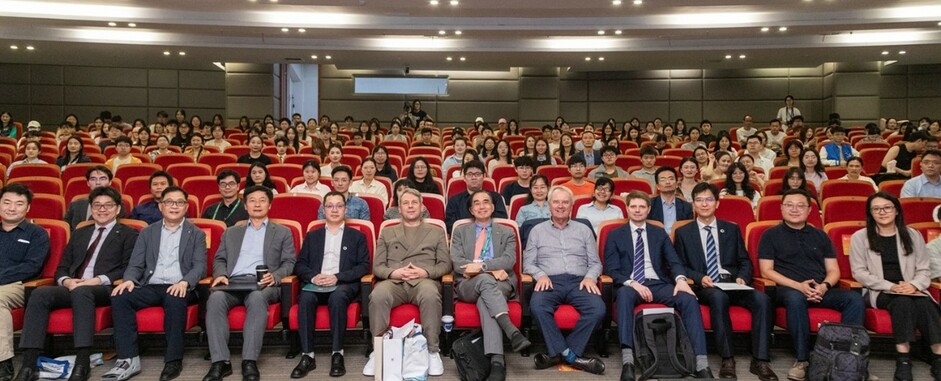 第三屆AIREA人工智能與教育論壇吸引超過300名來自海內外的專家、學者及學生與會