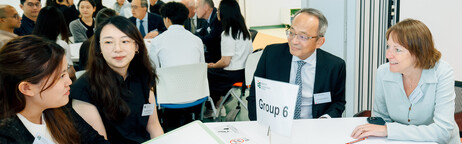 The UGC delegation meets EdUHK students