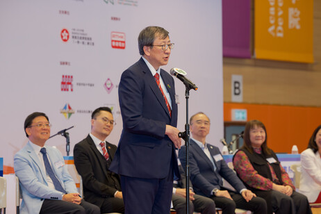 教大校长李子建教授致欢迎辞