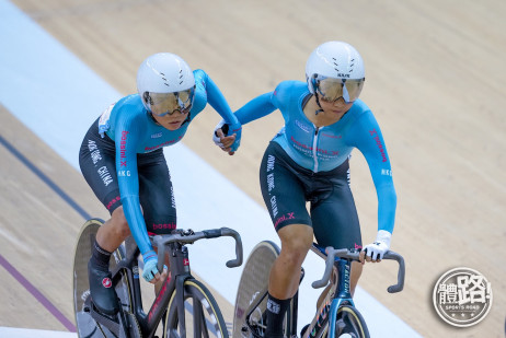 Lee (Right) and Leung (Left) demonstrate exceptional teamwork and composure in the final, securing gold with a total score of 45 (Photo Source: Sportsroad)
