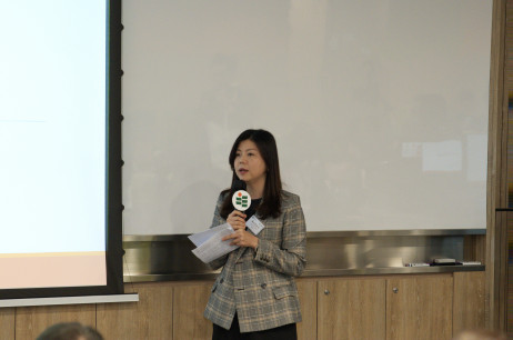 第十四屆港區全國人民代表大會代表、香港再出發大聯盟總主任黃冰芬女士