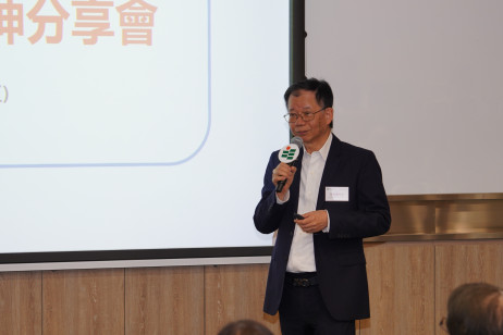 第十四届全国政协委员、国史教育中心（香港）校长何汉权先生