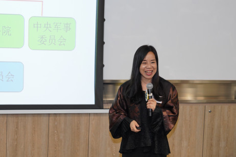 第十四届港区全国人民代表大会代表、全国港澳研究会副会长凌友诗博士