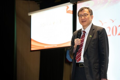 第十四屆中國人民政治協商會議全國委員會委員、教大校長李子建教授，以「兩會與香港教育發展」為題發表演講