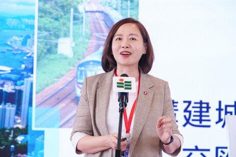 港鐵公司行政總裁楊美珍女士，從企業管理角度探討女性領袖如何帶領社會持續發展