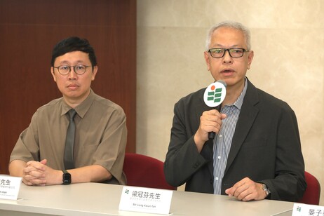 梁冠芬校长及郑俊文先生认可EASE易学平台的使用效果。他们表示，平台既为学生提供个人化学习支援，亦协助老师梳理并调整教学策略