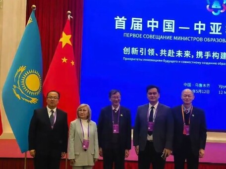 南方都市報：專訪香港教育大學校長：對接中亞成果豐碩！贊留學生性格開朗