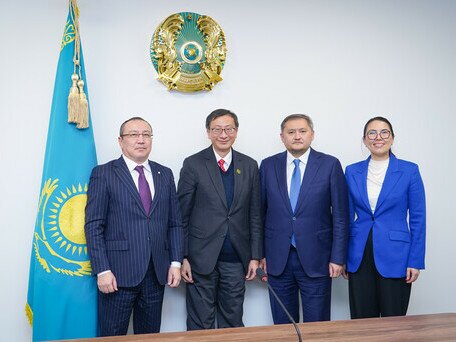 EdUHK and Kazakh Universities Launch Academy of Education   Delegation Led by Professor Lee and Received by the Kazakh Education Minister