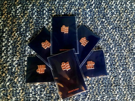 彩色磁石襟章（金色款）