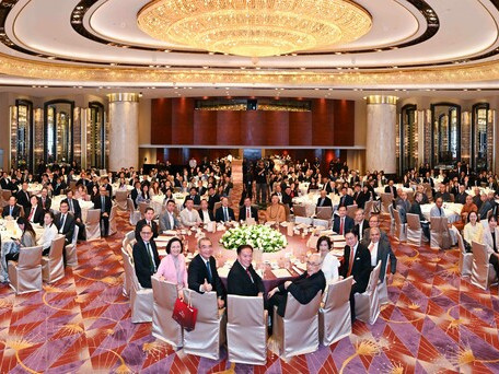 教大舉行榮譽博士及榮譽院士祝賀暨感恩晚宴